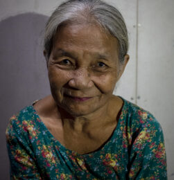 SERIBU KUNANG-KUNANG DI TEPIAN GANSAL 